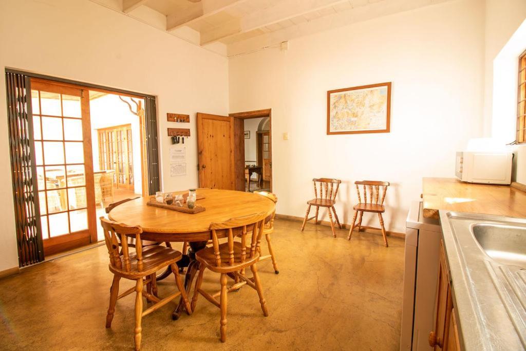 The Townhouse Villa Graaff Reinet Exterior photo